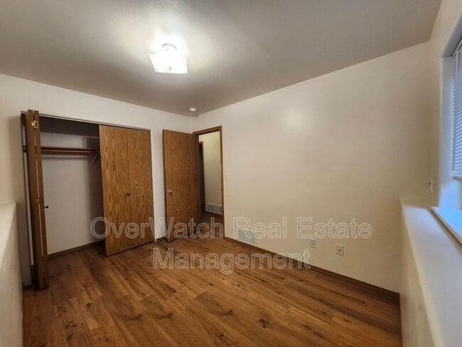 Building Photo - 4041 Lunar Dr