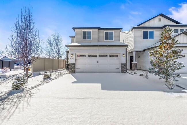 Primary Photo - Ideal 4bd/2.5ba Blackrock Home - Great com...