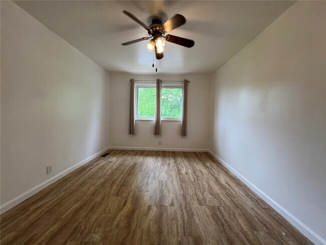 Building Photo - 2510 Woodsage Dr