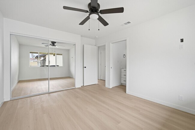 Building Photo - 1172 N Shattuck St