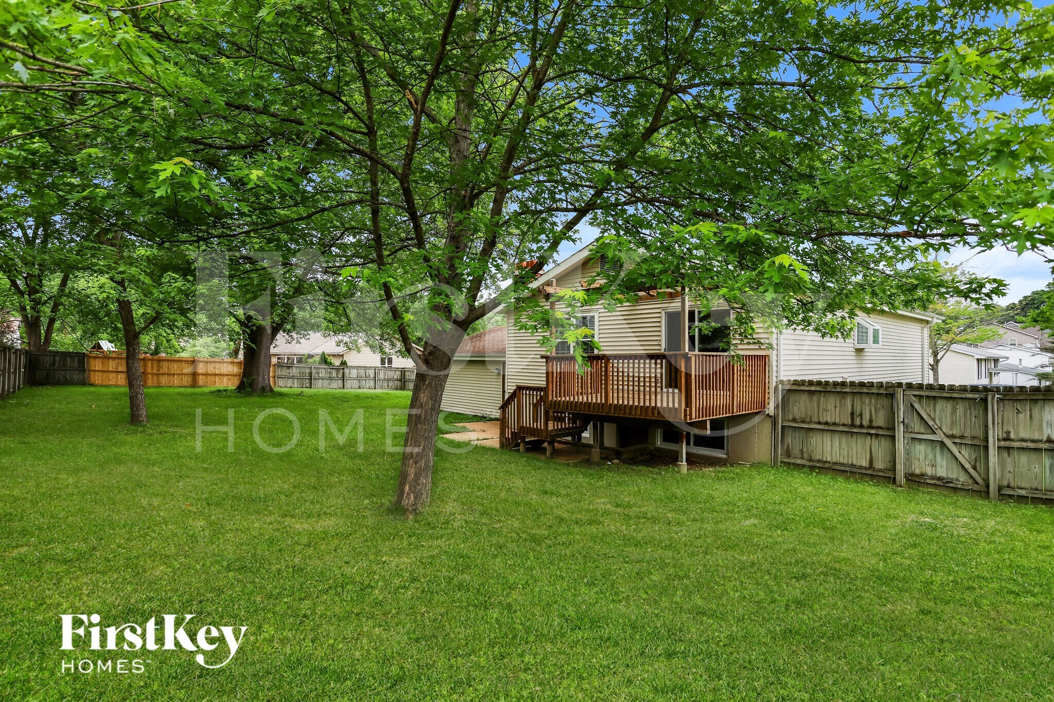 Building Photo - 855 Windemere Ave