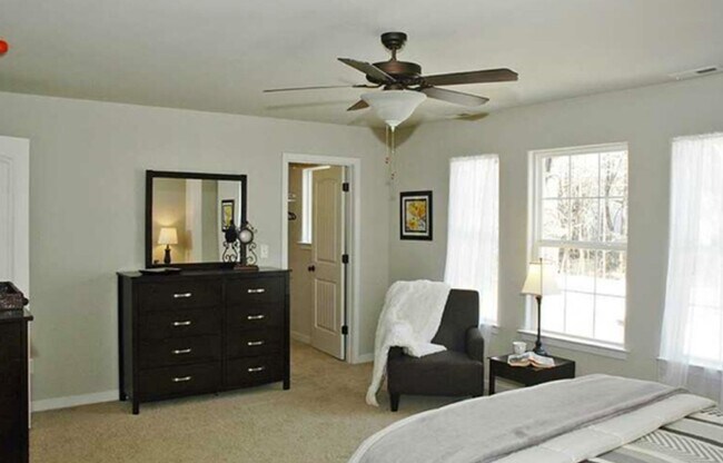 Building Photo - 241 Floridays Way