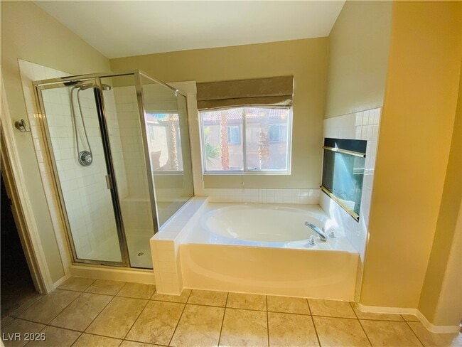 Building Photo - 10863 Vista Marbella Ave