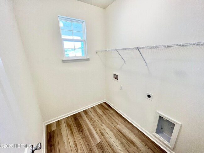 Building Photo - 12859 Logans Walk Ln