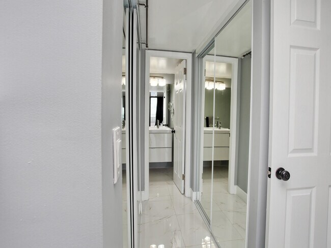 Building Photo - 3456 S Ocean Blvd