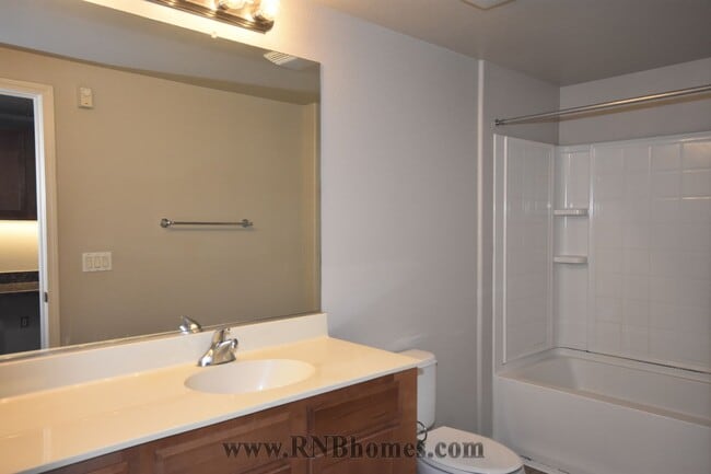 Building Photo - 1211 Vessona Cir