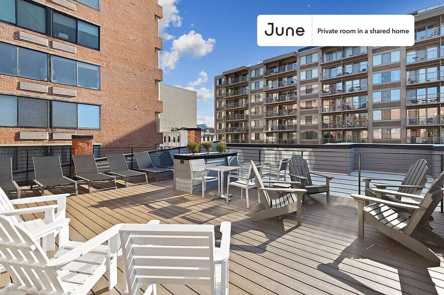 Building Photo - Room in Shared 4 bed/2 bath home in Dupont Circle