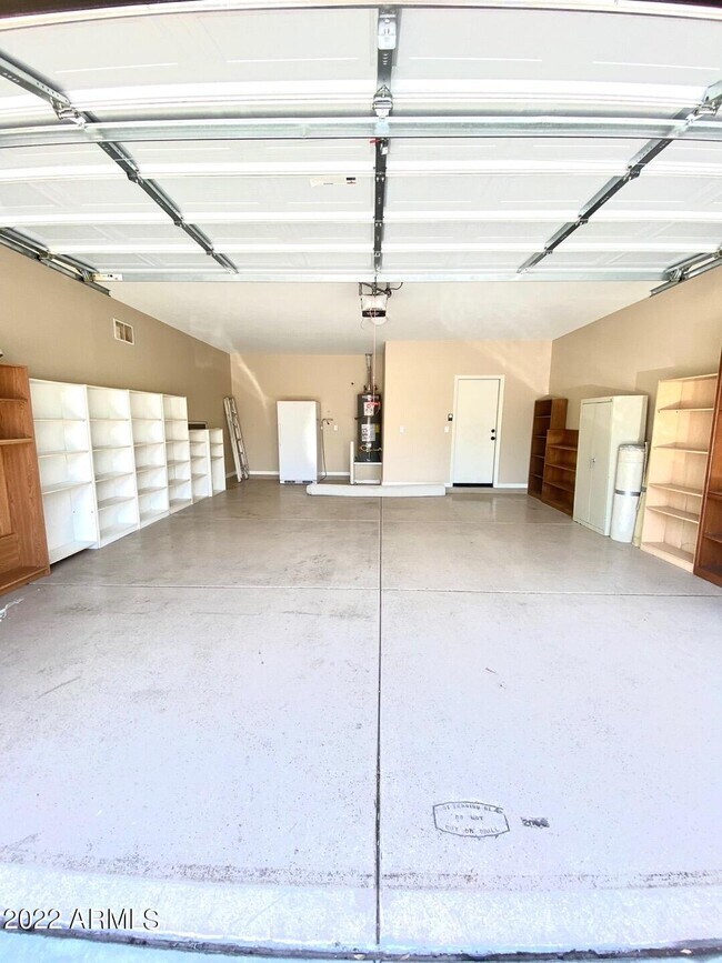 Building Photo - 6872 W Ridgeline Rd