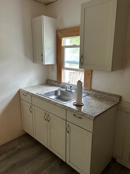 Building Photo - 26 Park Pl