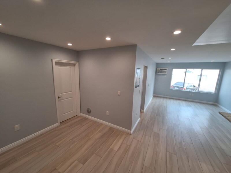 Building Photo - 4660 Kester Ave