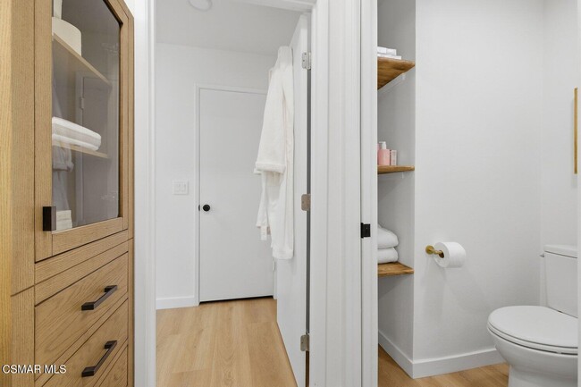 Building Photo - 822 Rim Crest Dr