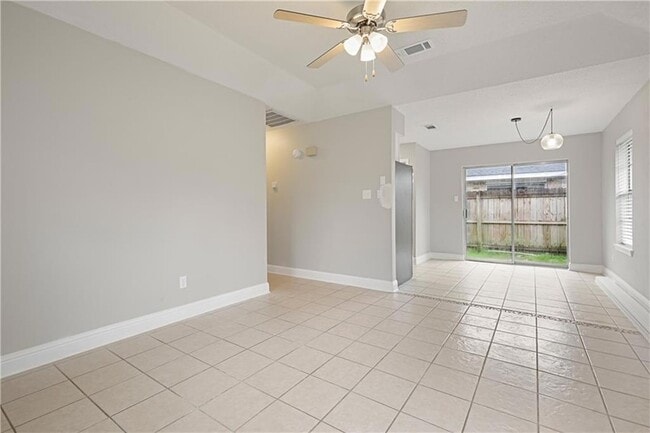 Building Photo - 40665 Ranch Rd