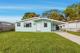 Building Photo - 533 NW 15th Way