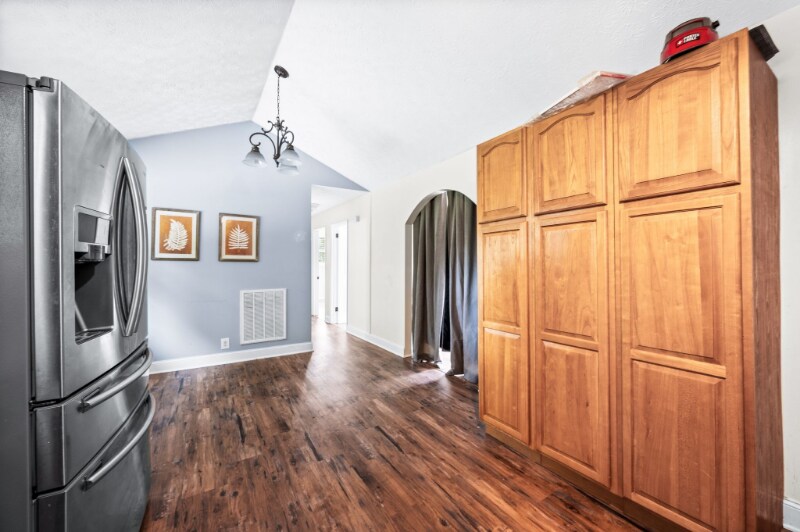Building Photo - 5409 Country Dr