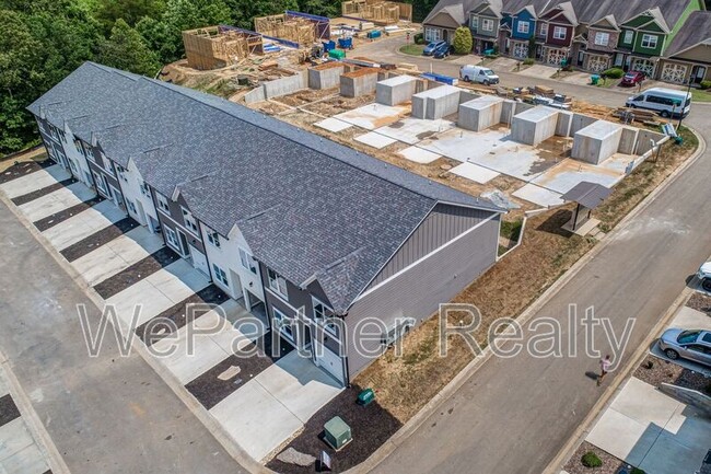 Building Photo - 3 Flint Dr