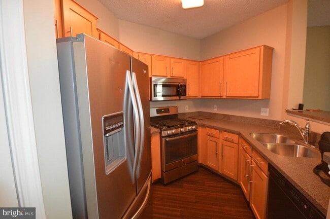 Building Photo - 13058 Autumn Woods Way
