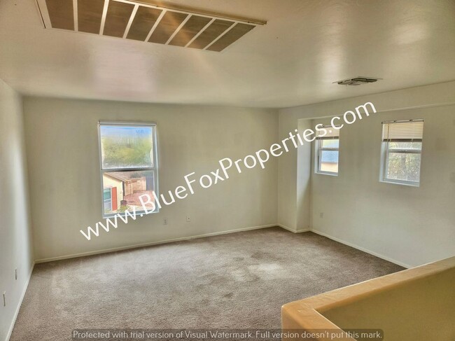 Building Photo - 10255 E Placita Pinole