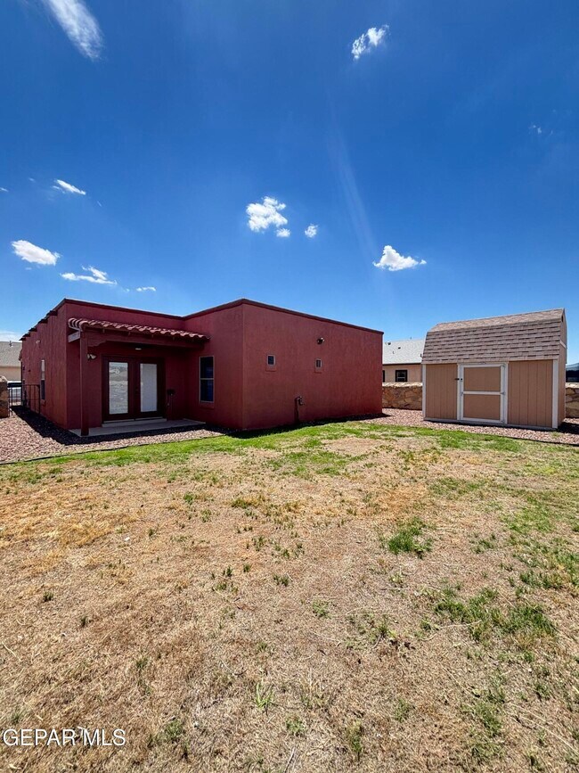 Building Photo - 14749 Sand Gate Dr