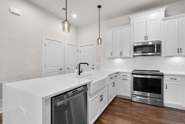 Building Photo - 16302 Connors Wy