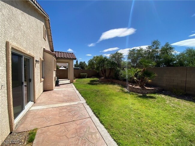 Building Photo - 2754 Grande Valley Dr