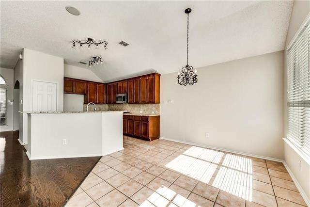 Building Photo - 6204 Autumnwood Dr