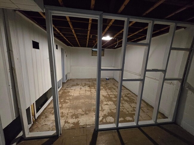Building Photo - 4562 Johnson St