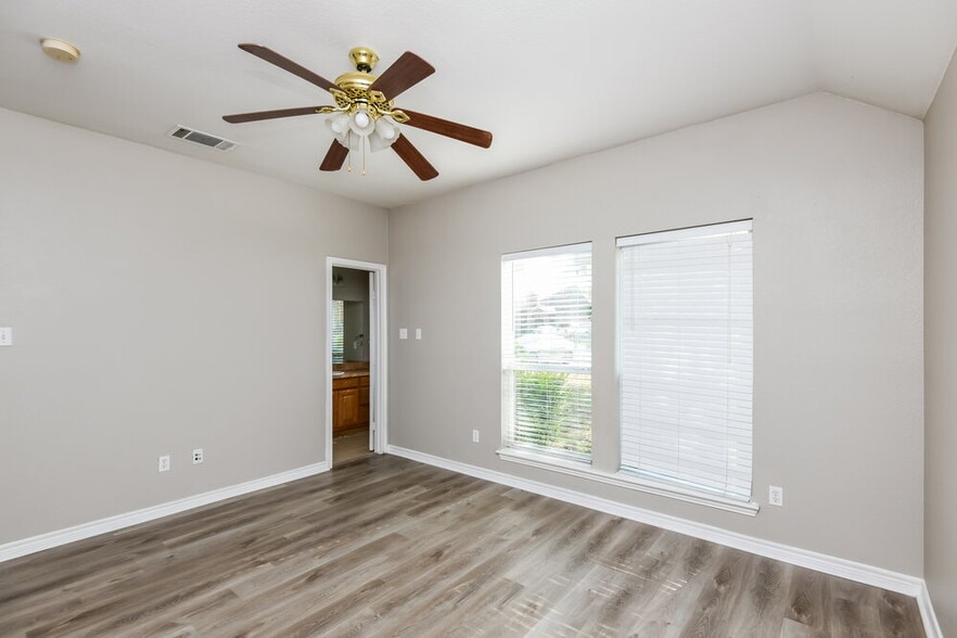 Building Photo - 409 Partridge Cir