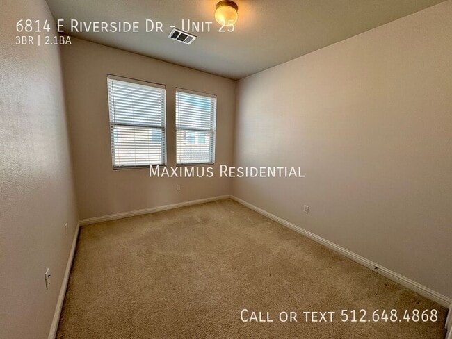 Building Photo - 6814 E Riverside Dr