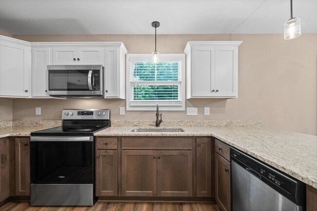 Building Photo - 3 Bedroom Home for Rent!