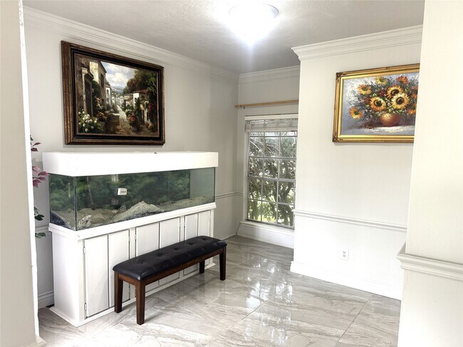 Building Photo - 15806 Oak Mountain Dr