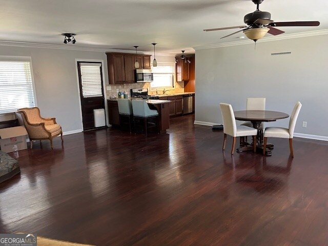 Building Photo - 4190 Smithfield Dr