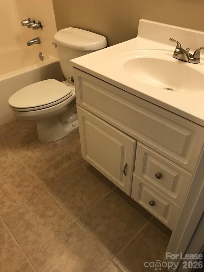 Building Photo - 5904 E North Carolina 150 Hwy