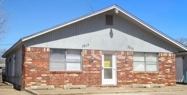 Building Photo - 2313 SE 11th
