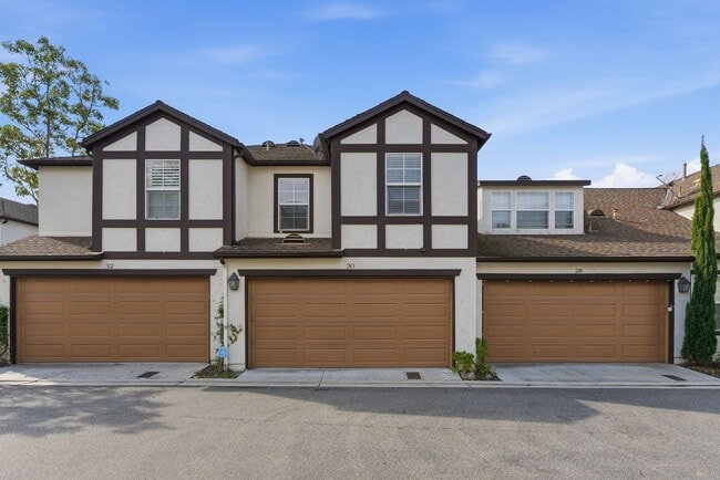 Building Photo - Charming Three Vines Condo with Fresh Upgrades