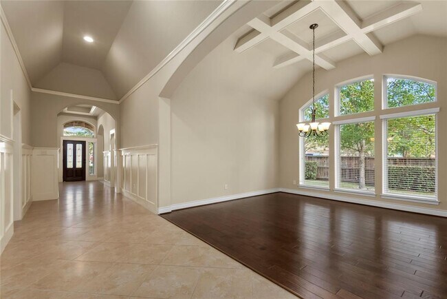 Building Photo - 196 Pine Crest Cir