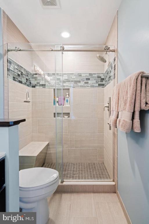 Building Photo - 26147 Lands End Dr