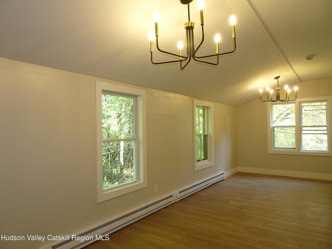 Building Photo - 167 NY-23