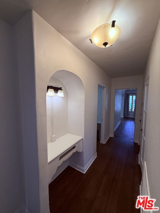 Building Photo - 1032 S Crescent Heights Blvd