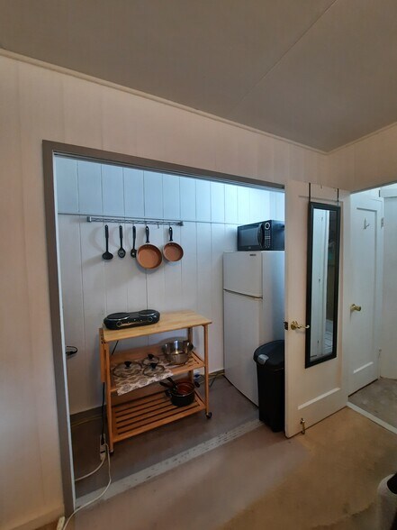 Building Photo - 3727 Anuhea St