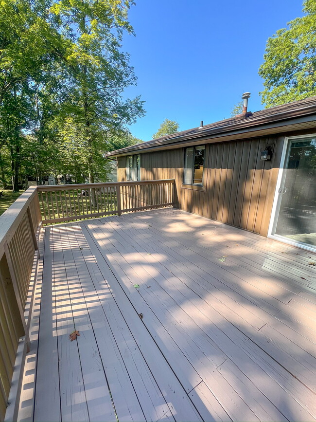 Building Photo - 136 Old Gate Rd