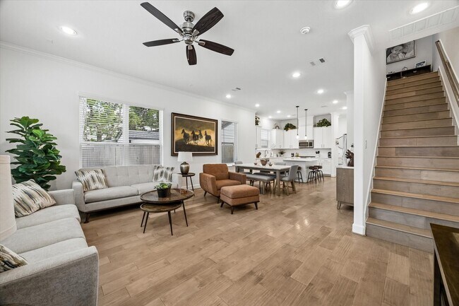 Building Photo - 311 Sikes St