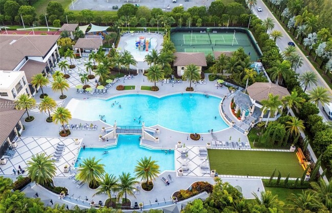 Building Photo - 8800 NW 98th Ct