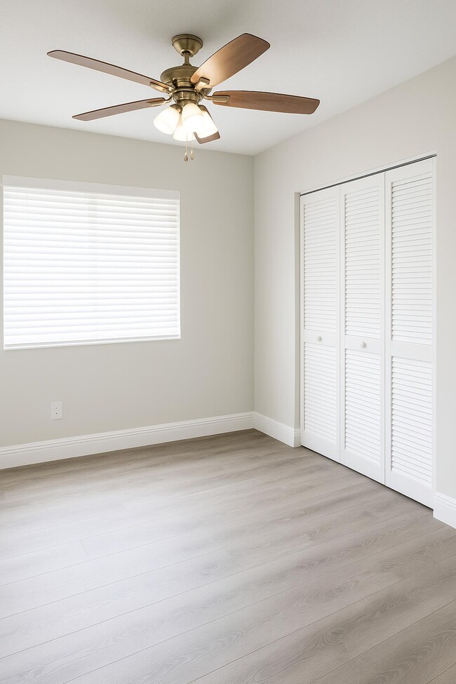 Building Photo - 4850 NE 5th Ave