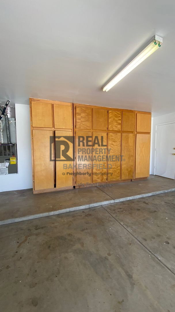 Building Photo - 10916 Stony Point Dr
