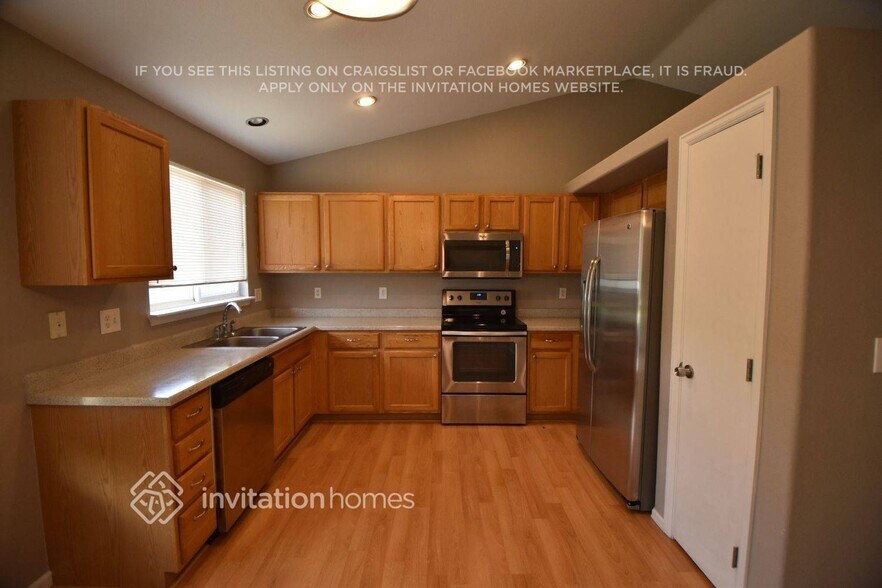 Building Photo - 11053 Pheasant Ct