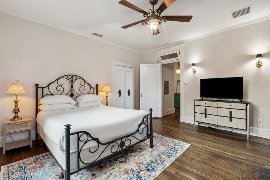Building Photo - 309 N McLean Blvd