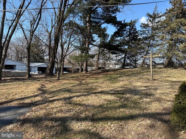 Building Photo - 77 Quarry Rd