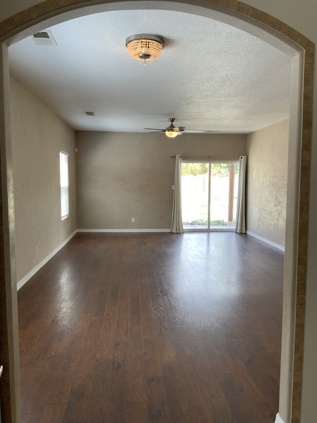 Building Photo - 3425 Old Mill Rd