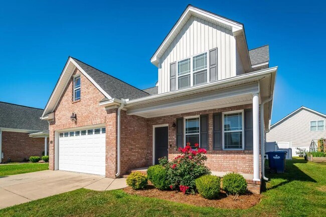 Building Photo - 925 Dearborn Ct