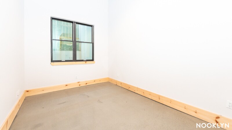 Building Photo - 255 18th St